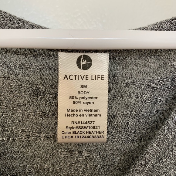 Activewear T-Shirt - Picture 4 of 4